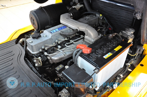 ขายรถโฟล์คลิฟท์มือสอง TOYOTA รุ่น 7FD40-16177 นำเข้าจากประเทศญี่ปุ่น 100\% ไม่เคยใช้งานในไทย