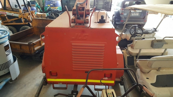 สปอร์ตไลท์เคลื่อนที่เก่านอก