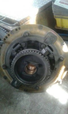 ขาย ซุ้มคลาส รถแทรกเตอร์ CAT-D-4 D-5 และอะไหล่ ฟิกเม็น D-4 D-5 H ของเก่าญี่ปุ่น ขายไม่แพงครับ