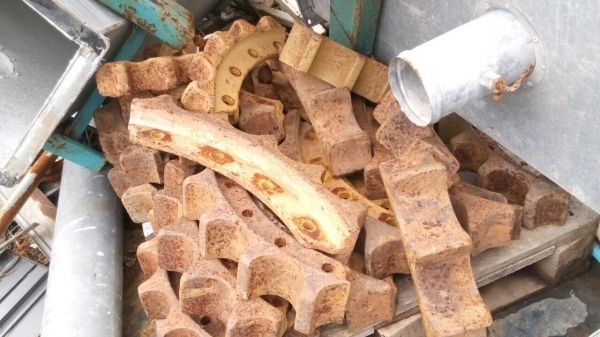 ขาย ซุ้มคลาส รถแทรกเตอร์ CAT-D-4 D-5 และอะไหล่ ฟิกเม็น D-4 D-5 H ของเก่าญี่ปุ่น ขายไม่แพงครับ ขาย ซุ้มคลาส รถแทรกเตอร์ CAT-D-4 D-5 และอะไหล่ ฟิกเม็น D-4 D-5 H ของเก่าญี่ปุ่น ขายไม่แพงครับ