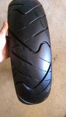 ยางมอเตอร์ไซค์ ขอบ 17 เรเดียล สภาพนางฟ้า แทบไม่ได้ใช้งาน