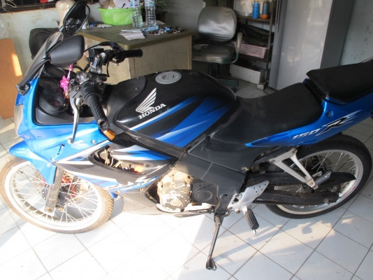 ็Honda cbr150R ปี52