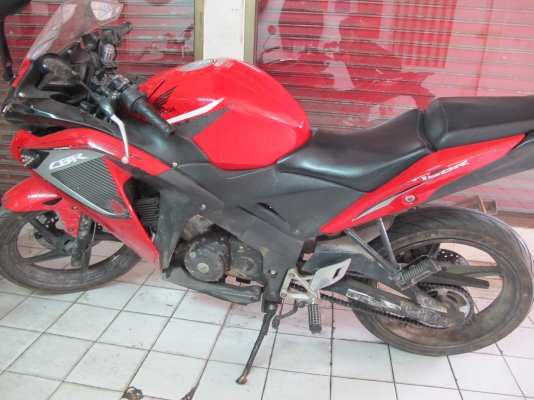 Honda CBR150R ปี 57