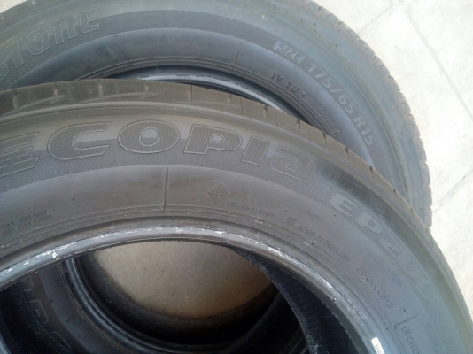 175/65R15  BRIDGESTONE ECOPIA EP200 ปี14 มี 2 เส้น  tel. 081-427-3941