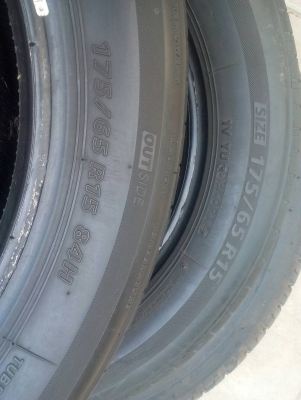 175/65R15  BRIDGESTONE ECOPIA EP200 ปี14 มี 2 เส้น  tel. 081-427-3941