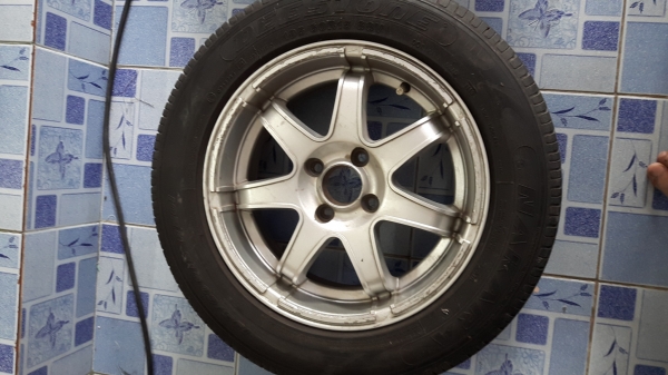 ล้อแม็กขอบ 15" พร้อม ยาง 4 วง