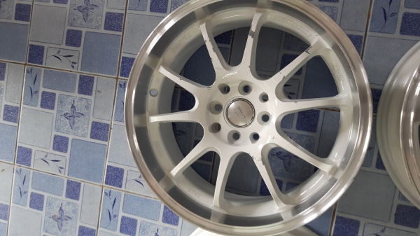 ล้อแม็กขอบ 17 4วง ล้อแม็กขอบ 17 4วง