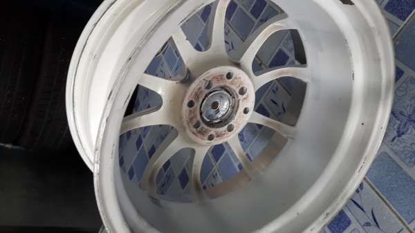 ล้อแม็กขอบ 17 4วง ล้อแม็กขอบ 17 4วง