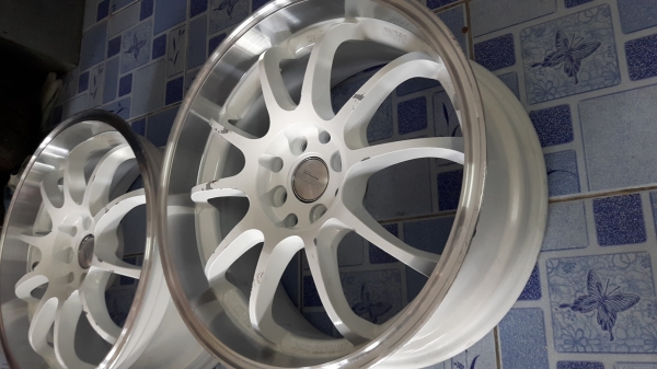 ล้อแม็กขอบ 17 4วง