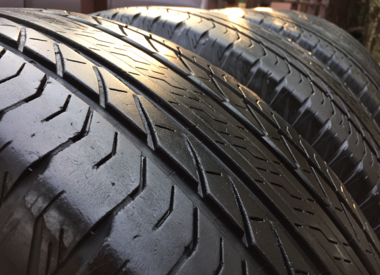 ยาง Bridgestone 265 65 17 ปลายปี14 พร้อมใช้งาน ราคาไม่แพง ยาง Bridgestone 265 65 17 ปลายปี14 พร้อมใช้งาน ราคาไม่แพง