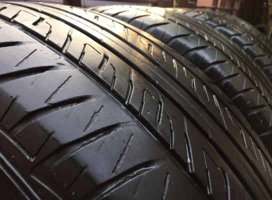 ยาง Dunlop 285 60 18 ปลายปี13 พร้อมใช้งาน ราคาไม่แพง ยาง Dunlop 285 60 18 ปลายปี13 พร้อมใช้งาน ราคาไม่แพง