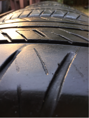 ยาง Dunlop 285 60 18 ปลายปี13 พร้อมใช้งาน ราคาไม่แพง ยาง Dunlop 285 60 18 ปลายปี13 พร้อมใช้งาน ราคาไม่แพง