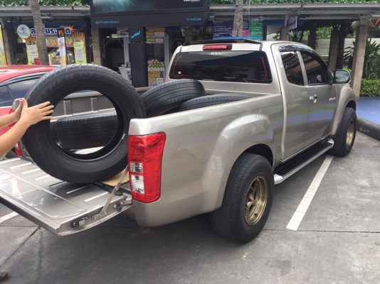 ยาง Dunlop 285 60 18 ปลายปี13 พร้อมใช้งาน ราคาไม่แพง ยาง Dunlop 285 60 18 ปลายปี13 พร้อมใช้งาน ราคาไม่แพง