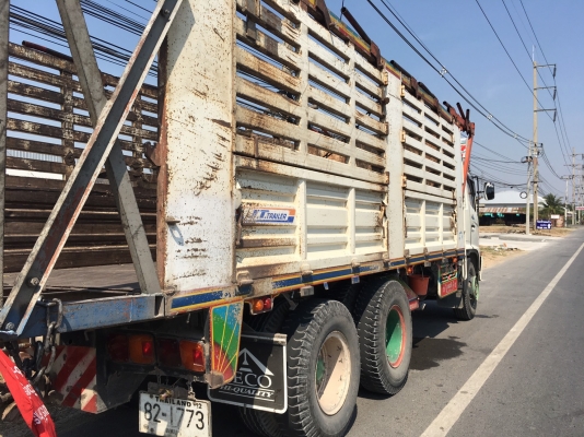 10 ล้อ 2 เพลา HINO MEGA 260 แรง ปี 47 ไมล์ 200,000 กม .กระบะเหล็กไม่ดั้ม มีระบบลากพ่วง ราคา 1.28 ล้าน ต่อรอง