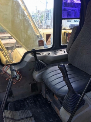 ขายรถแบ็คโฮ Komatsu Pc120-6 สภาพดี หาราคาแบบนี้ไม่ได้อีกแล้ว ขายรถแบ็คโฮ Komatsu Pc120-6 สภาพดี หาราคาแบบนี้ไม่ได้อีกแล้ว