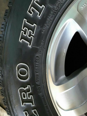 Max + ยาง 31/10.5/15 ปี13 สภาพสวยๆ 1ชุด