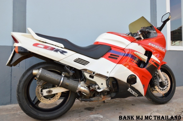ขายครับ Honda CBR1000F ทะเบียนแท้