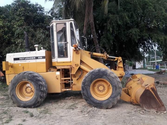 ขาย รถตัก KOMATSU 510  เก่าญี่ปุ่นแท้  สภาพสวย  เดิมๆๆ  กรองเดี่ยว  ใช้งานมาแค่  3,XXX  ชั่วโมง  ลองระบบกันได้ทุกวัน  โทร  089-3818694  ดวงนภา