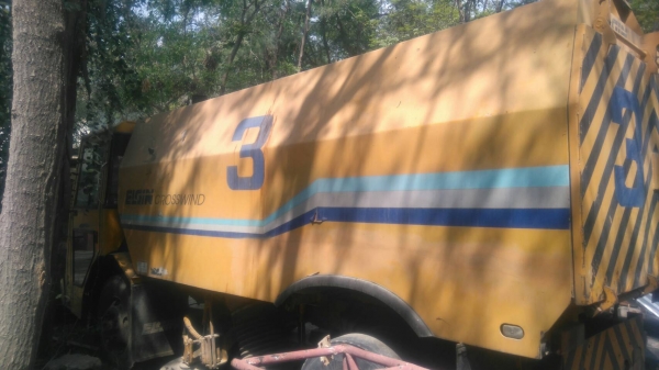 ขายด่วน รถกวาดถนนเครือง ยนต 2ตัว.  เครืองจอนเดีย.   เครืองกวาดเป้นเครืองคารมิลขาย760000