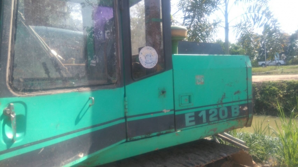 ขายด่วน แบคโฮ Cat 120. B2.  สภาพใช้งาน550000