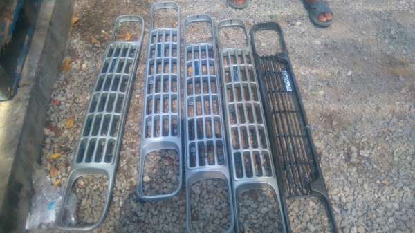 ขายถูก ะจังหน้ามาสด้า เล้ก 6อัน. ช้างเหยีบ1มาสด้า1600 1อันขายเหมา3000 ขายถูก ะจังหน้ามาสด้า เล้ก 6อัน. ช้างเหยีบ1มาสด้า1600 1อันขายเหมา3000