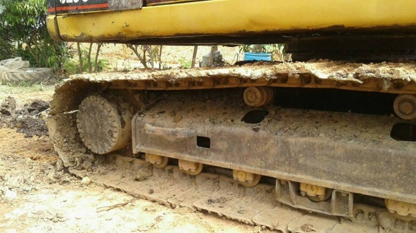 ขายรถแบคโฮ CAT 320-C สเป็กญี่ปุ่น ช่วงล้างเต็ม เอวแน้น ไฟฟ้าสมบูรณ์ เอกสารเล่มทะเบียน ปี.54  ราคาต่อรอง สนใจโทร.0813531946