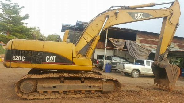 ขายรถแบคโฮ CAT 320-C สเป็กญี่ปุ่น ช่วงล้างเต็ม เอวแน้น ไฟฟ้าสมบูรณ์ เอกสารเล่มทะเบียน ปี.54  ราคาต่อรอง สนใจโทร.0813531946