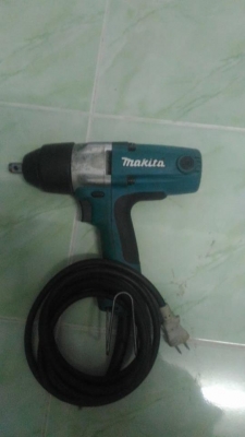 บล็อกไฟฟ้า สำหรับงานหนัก Makita รุ่น TW0200