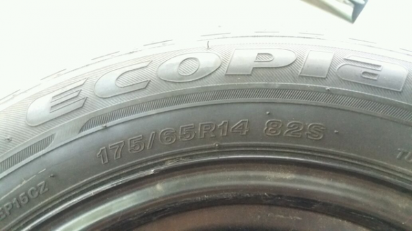 ขายล้อกระทะพร้อมฝาครอบ Mirage 175 65 14 ปี 16