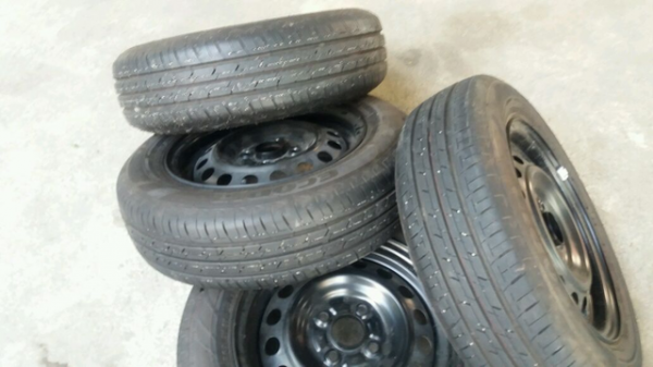 ขายล้อกระทะพร้อมฝาครอบ Mirage 175 65 14 ปี 16