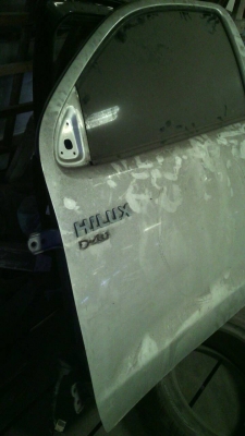 ประตูvigoซ้ายราคา4500บาทโทร0931915945