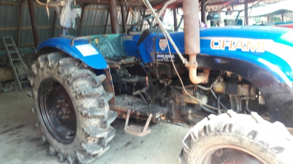 ขายด่วน รถไถแชม.  กับคูโบต้า2คันขายเหมา 330000.   พร้อมใช้งาน