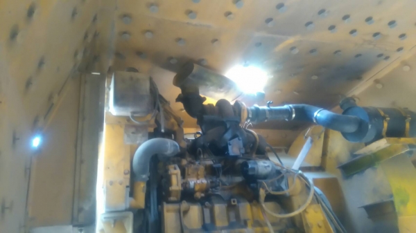 ขายด่วน รถกวาดถนนเครือง ยนต 2ตัว.  เครืองจอนเดีย.   เครืองกวาดเป้นเครืองคารมิลขาย760000