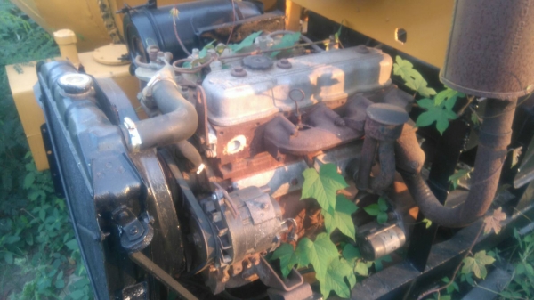 ขายด่วน โม่ปูน ติดตั้ง10ล้อ เครือง100แรงอีสุ  250000