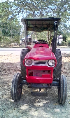 ขายรถไถนั่งขับคูโบต้าL2601พร้อมผาน4และถังปั๊มสามสูบไว้ฉีดยา ขายรถไถนั่งขับคูโบต้าL2601พร้อมผาน4และถังปั๊มสามสูบไว้ฉีดยา