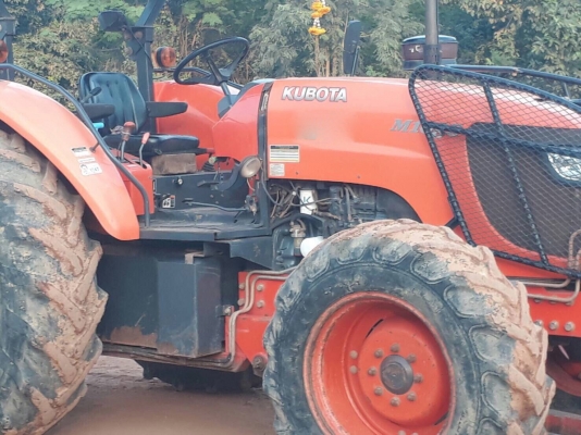 รถไถ KUBOTA M - 1008S , ( รถทำงาน 4,XXX ชม. ) สนใจติดต่อ 081 - 6079515 รถไถ KUBOTA M - 1008S , ( รถทำงาน 4,XXX ชม. ) สนใจติดต่อ 081 - 6079515