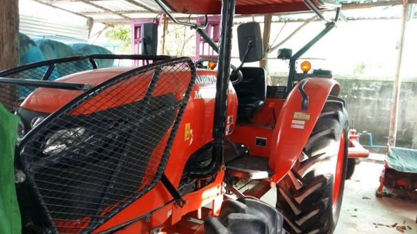 ขายรถไถคูโบต้า M6040 ทำงาน983 ชม.อุปกรณ์ดันหน้า โรตารี่ สภาพเดิมสวยเครื่องดี เอกสารเล่มทะเบียนครบ