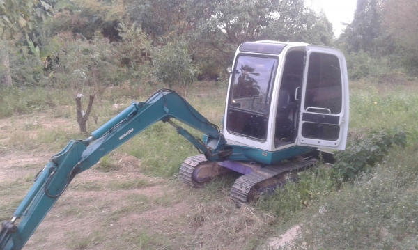 PC 20-7E เก่านอก พร้อมใช้ PC 20-7E เก่านอก พร้อมใช้