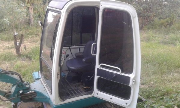 PC 20-7E เก่านอก พร้อมใช้ PC 20-7E เก่านอก พร้อมใช้