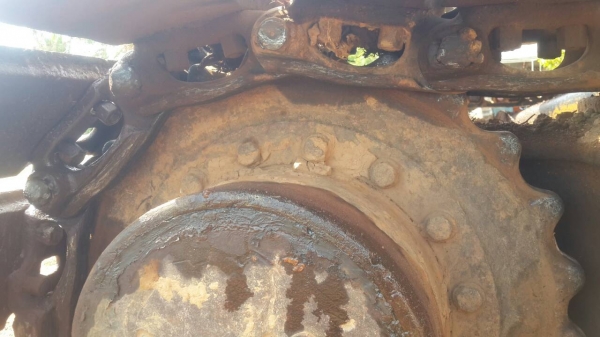 ขายแม็คโคร KOMATSU PC100-3 สภาพใช้งานได้ โซ่ใหม่1ข้าง อิกข้างโซ่อ่อน รถใช้งานได้ปกติ เอกสารสัญญาซื้อขาย