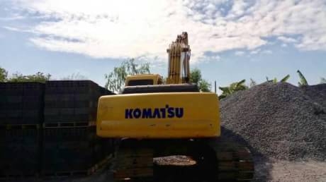 KOMATSU PC200-6 KOMATSU PC200-6