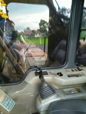 KOMATSU PC200-6 KOMATSU PC200-6