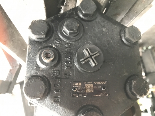 ขายกระปุกพวงมาลัย Volvo,UD ขายกระปุกพวงมาลัย Volvo,UD