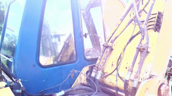 ขายรถแบคโฮ KOBELCO SK200-/// ราคา 480000