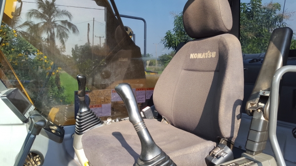 ขายkomatsu PC 200-8N1