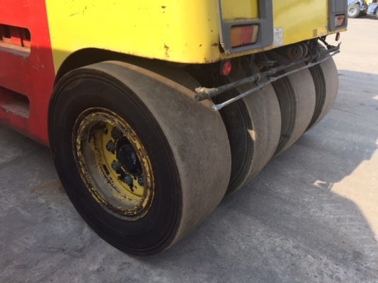 มาถึงเมืองไทยแล้ว รถบดล้อยาง 7 ล้อ KAWASAKI K20WHA