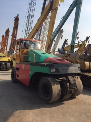 มาถึงเมืองไทยแล้ว รถบดล้อยาง 7 ล้อ KAWASAKI K20WHA