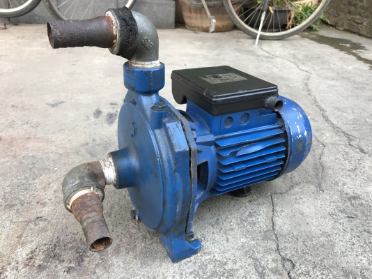 ขายปั้มน้ำหอยโข่ง Ebara 1HP. 220V ไฟบ้าน made in Italy ใบพัดทองเหลืองอย่างดี ขนาดเข้า 1นิ้ว ออก 1นิ้ว สภาพสวยเดิมๆ พร้อมใช้งาน