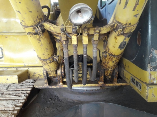 ขายด่วนรถแบคโฮ KOMATSU PC 120-6 รถนำเข้า มีใบอินวอย ไฟฟ้าถูกตัด เครื่องดี