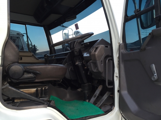 สองคันสุดท้ายแล้วครับ TF-6966และMMTF528ยูโรวัน รถห้างแท้ๆ